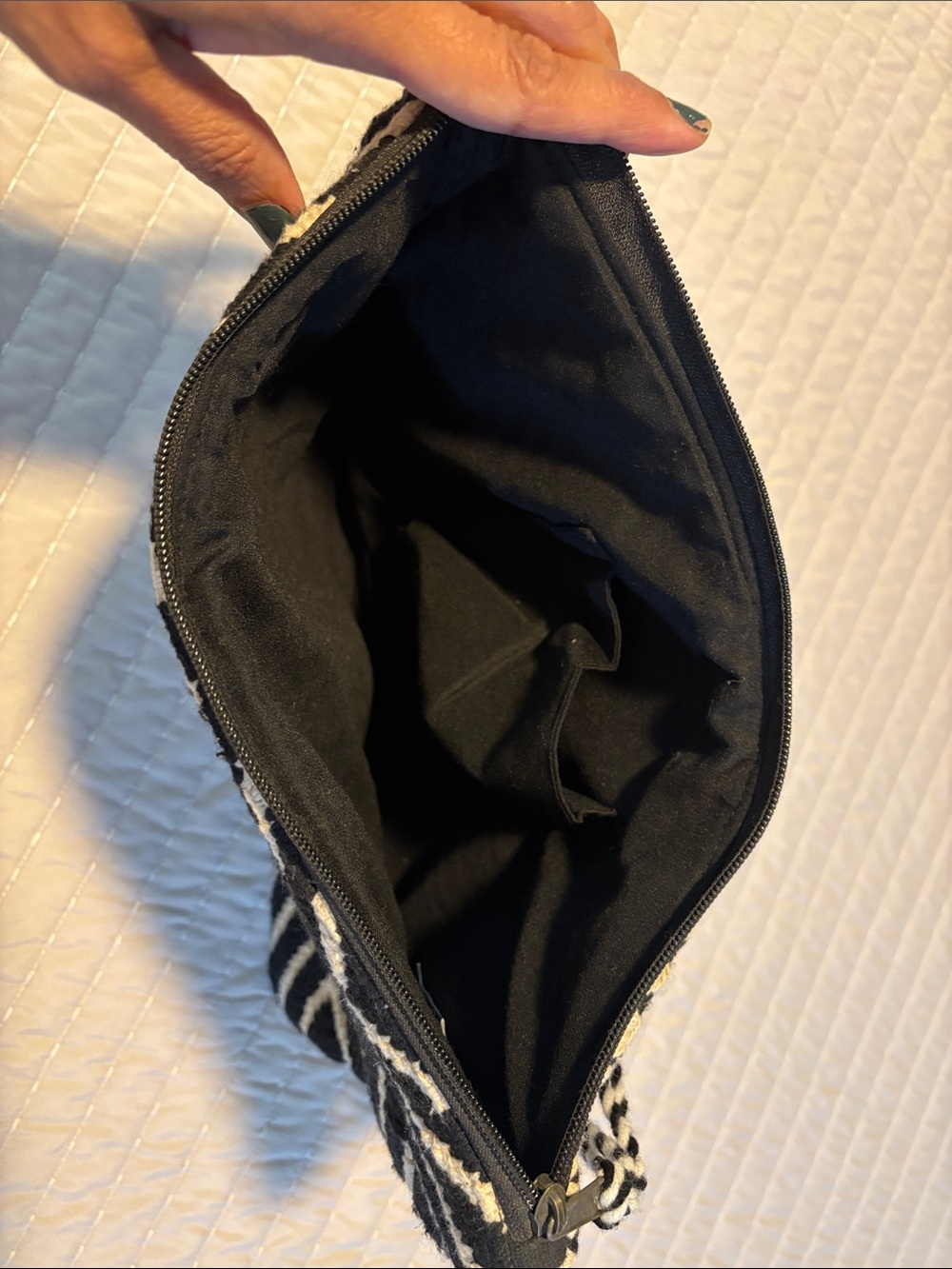 Black & White Geometric Wristlet Clutch - Picture 3 of 7